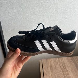 ADIDAS black sambas. Brand new. Still in packaging. Size 6 men’s. 7.5 women’s.